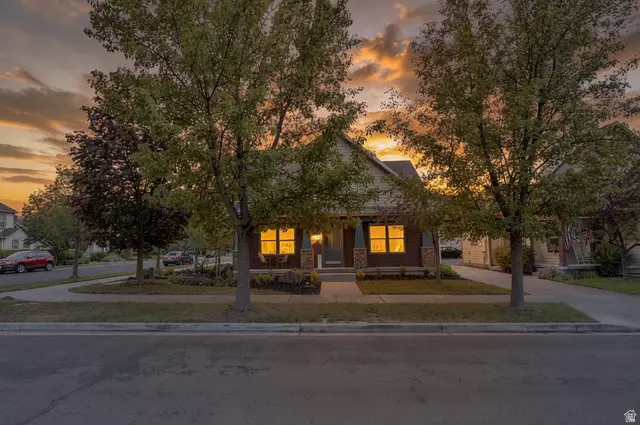 4366 W Degray Dr, South Jordan, UT 84009 - #2