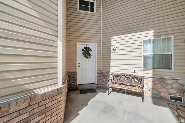 251 S Parkside Ct, Provo, UT 84601 - #3