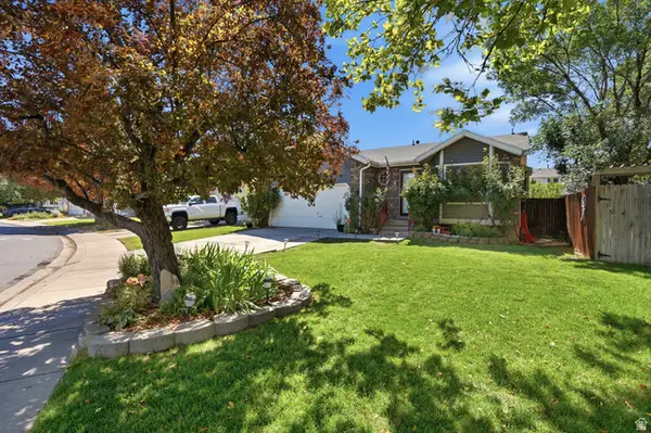 7930 S Palladium Dr, West Jordan, UT 84088