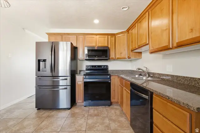 891 E Bristle Pine Pl, Millcreek, UT 84106 - #2