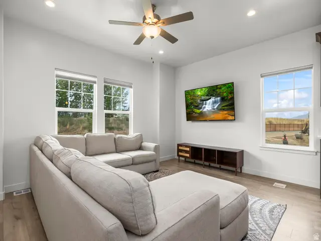 389 W 2210 S #6, Spanish Fork, UT 84660 - #3