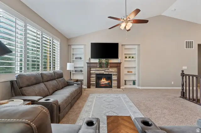 11173 S Village Grove Ln, South Jordan, UT 84095 - #3