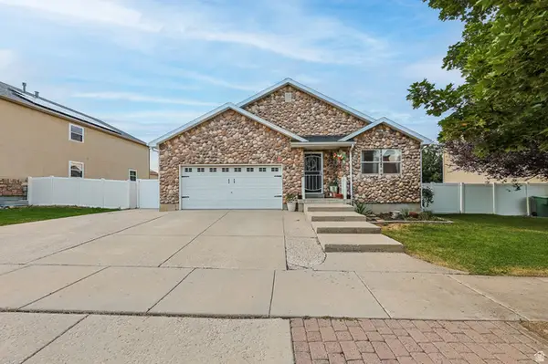 6748 W Shumard Oak Dr S, West Jordan, UT 84088