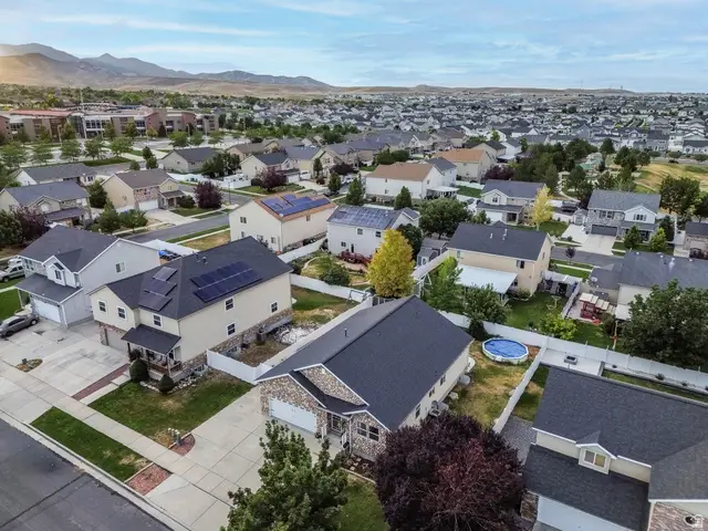 6748 W Shumard Oak Dr S, West Jordan, UT 84088 - #2