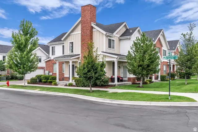 831 E Oakhampton Dr, Sandy, UT 84094 - #2