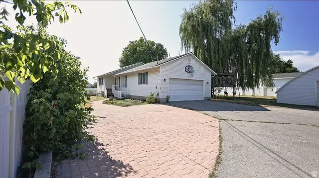 275 E 300 S, Smithfield, UT 84335 - #1