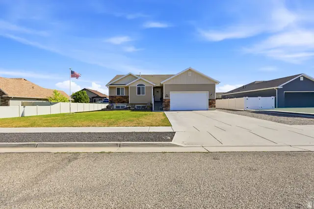 835 W 400 S, Tremonton, UT 84337 - #3