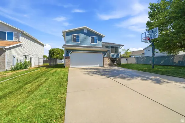 2432 W 1915 N, Clinton, UT 84015 - #1