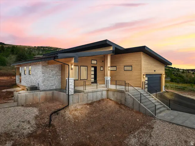 1073 S Mountain Dr, Garden City, UT 84028 - #2