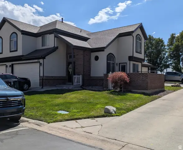 1665 Pages Place Dr #13, Bountiful, UT 84010