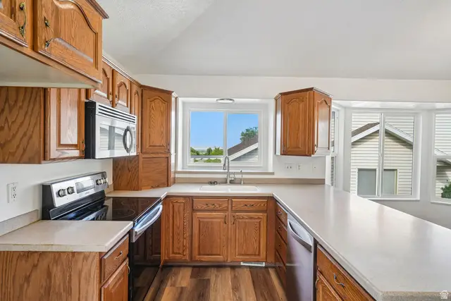 1204 E 3225 N, Layton, UT 84040 - #2