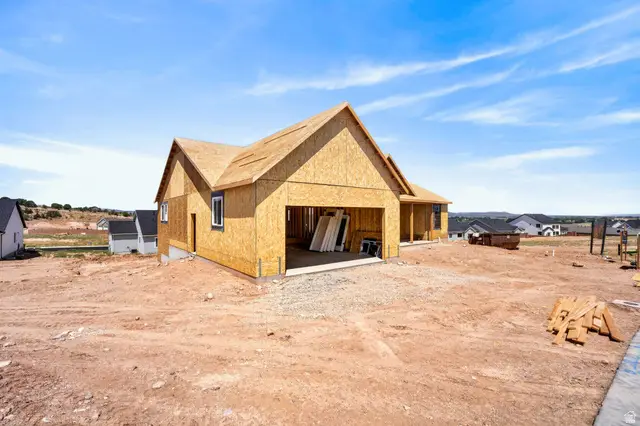 612 S Renze Adams St, Cedar City, UT 84720 - #3