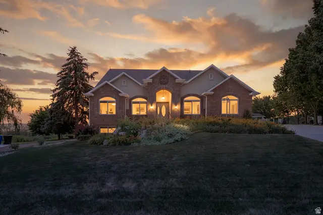 2981 N 150 W, North Ogden, UT 84414 - #1