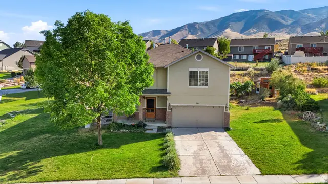 261 W Kestrel Dr, Saratoga Springs, UT 84045 - #2