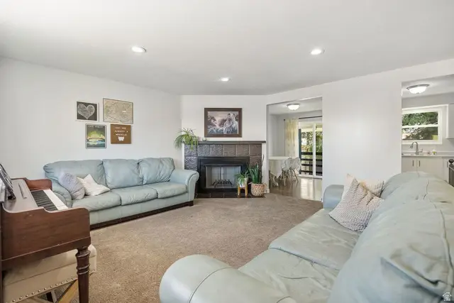 2920 S Patricia Cir W, Magna, UT 84044 - #3