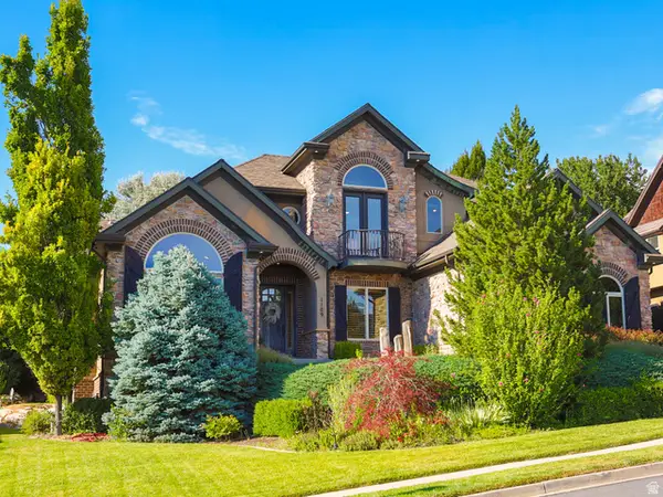 1709 E Deer Crest Dr, Fruit Heights, UT 84037