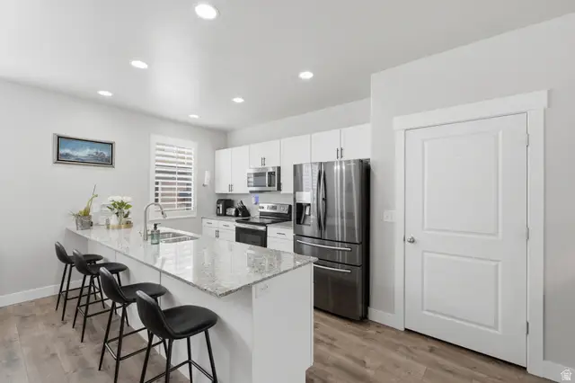 3667 W Evening Sky Ln, South Jordan, UT 84009 - #2