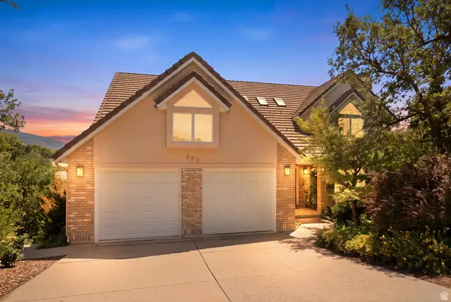 923 W Wilshire Ct, Farmington, UT 84025 - #1