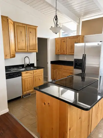 3403 S Pioneer St, Millcreek, UT 84109 - #2