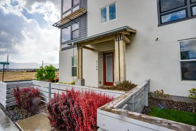 5104 W Putney Hill Rd, South Jordan, UT 84009 - #1