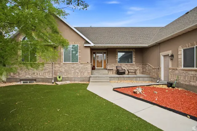 99 S Benchview Dr, Tooele, UT 84074 - #2