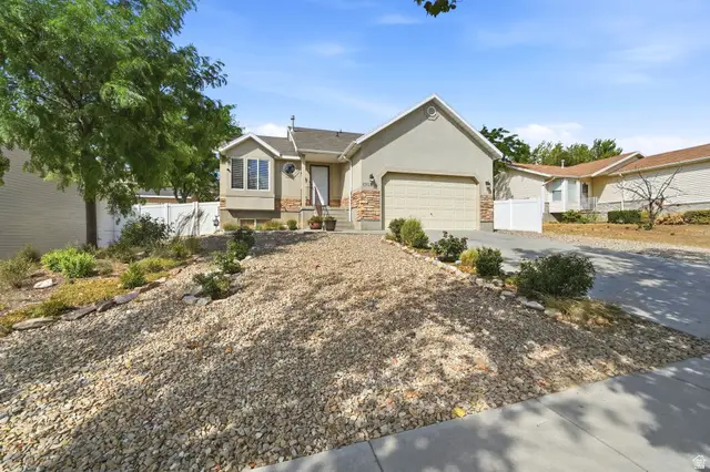5782 S Stone Flower Way W, Salt Lake City, UT 84118 - #2