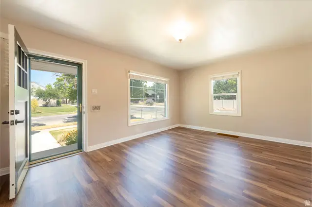 1684 E Garfield Ave S, Salt Lake City, UT 84105 - #3