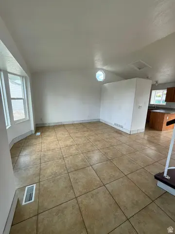 5953 W Cape Cod Dr, West Valley City, UT 84128 - #2