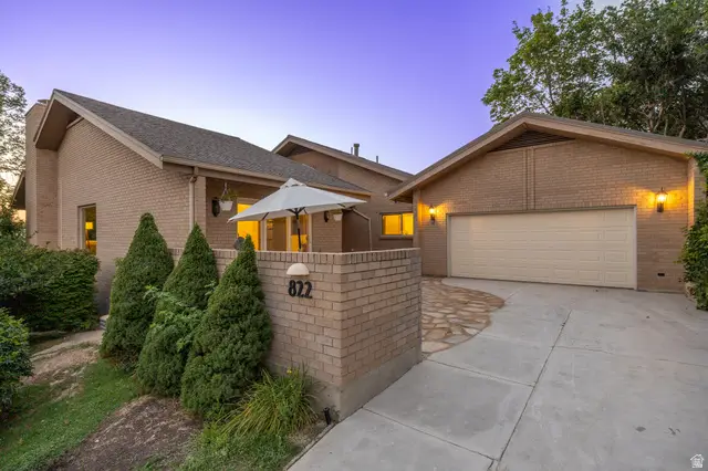 822 N Grandridge Ct E, Salt Lake City, UT 84103 - #2