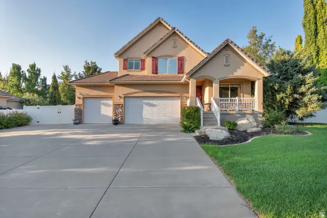 971 S Kays Dr, Kaysville, UT 84037 - #2