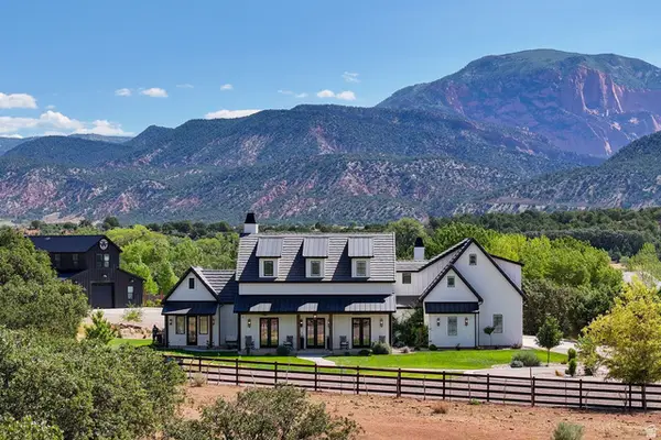 2439 E 1500 S, New Harmony, UT 84757