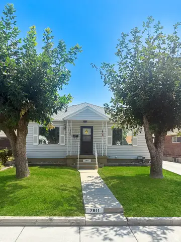 7811 S Oak St, Sandy, UT 84092 - #1