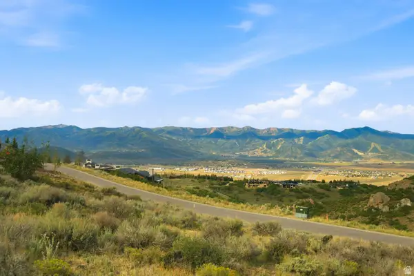 4314 Pinnacle Sky Loop #36, Park City, UT 84098