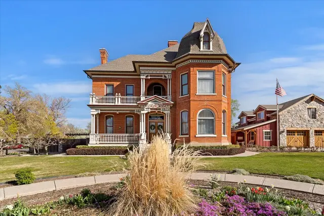 42 W Center St, Kaysville, UT 84037 - #2
