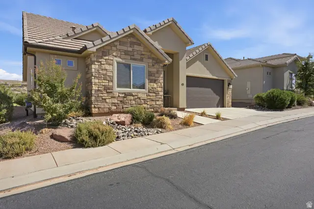 2261 S Tonaquint Dr #43, Saint George, UT 84770 - #2