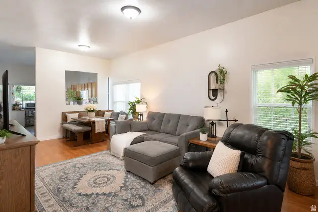 4926 W Calton Ln, South Jordan, UT 84009 - #2