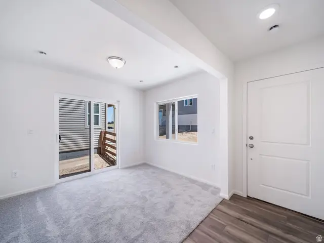 69 N Jordan River Way, Saratoga Springs, UT 84045 - #3