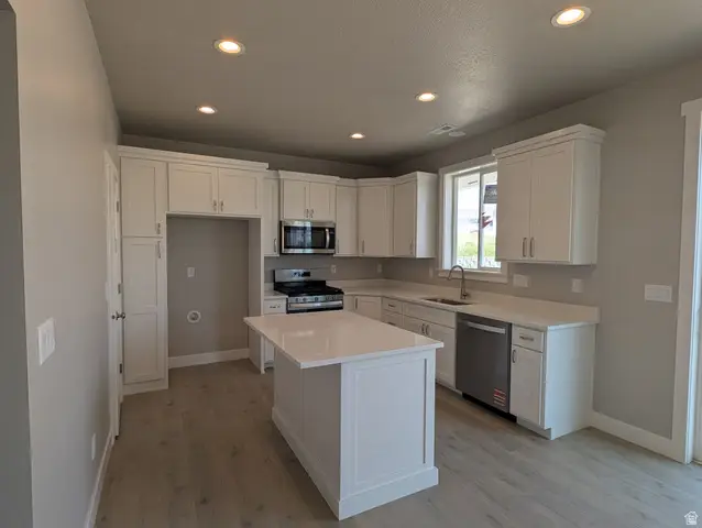 3375 E Baywater Dr #516, Eagle Mountain, UT 84005 - #2