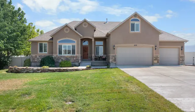 304 E Box Elder Dr, Grantsville, UT 84029 - #1