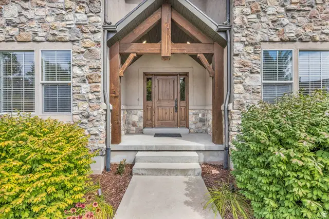 923 N Ledgestone Ln, Heber City, UT 84032 - #3