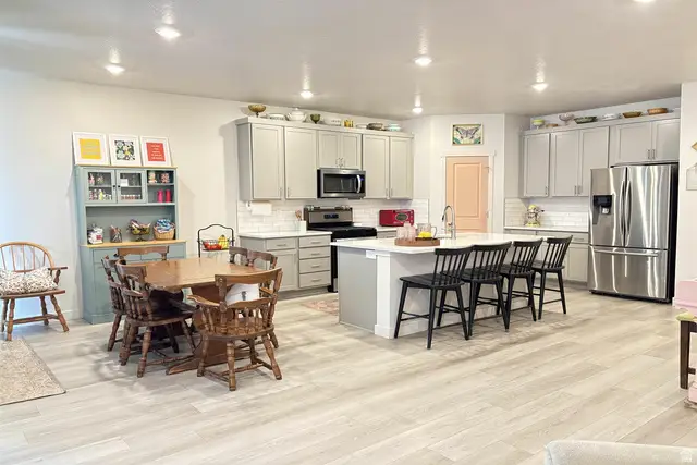 203 N Gold Hill Dr, Grantsville, UT 84029 - #3
