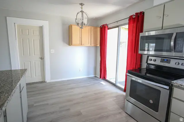 956 N 1175 W, Clinton, UT 84015 - #3