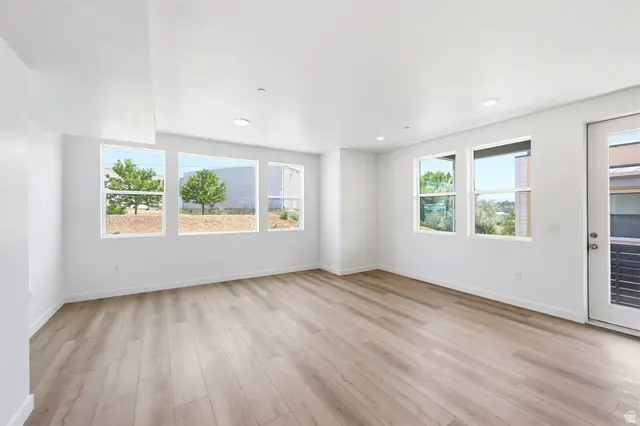 8333 S Iris Lumi Ln W #Q302, Midvale, UT 84047 - #3