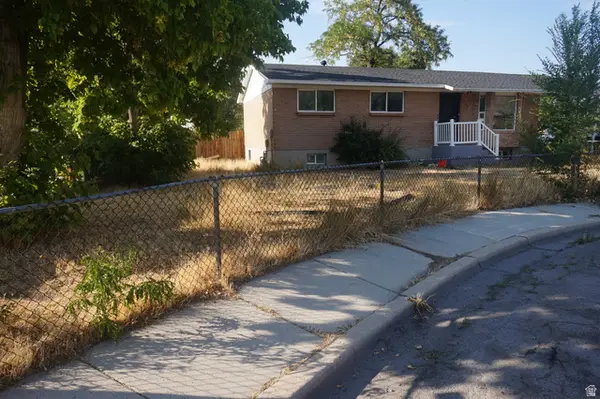 560 Pezel Rd, Tooele, UT 84074