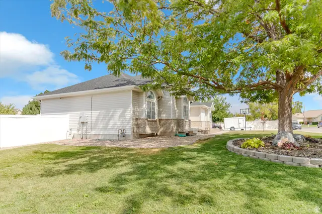 66 Tiebreaker Dr, Grantsville, UT 84029 - #2