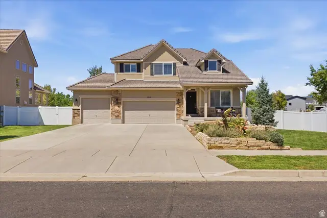 702 S Wind Mill Ln, Kaysville, UT 84037 - #3
