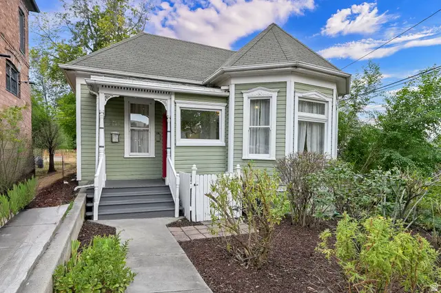 131 W 400 N, Salt Lake City, UT 84103 - #1