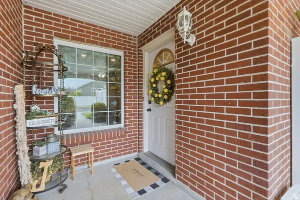 130 W Pheasantbrook Dr, Centerville, UT 84014