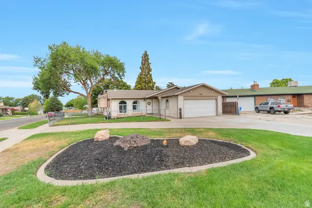 6816 S Normandy Cir, Midvale, UT 84047 - #2