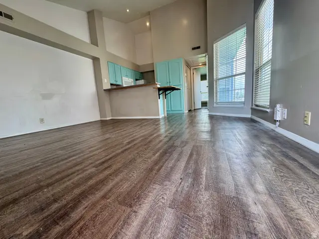 1382 W Beacon Hill Circle Cir S, Taylorsville, UT 84123 - #1